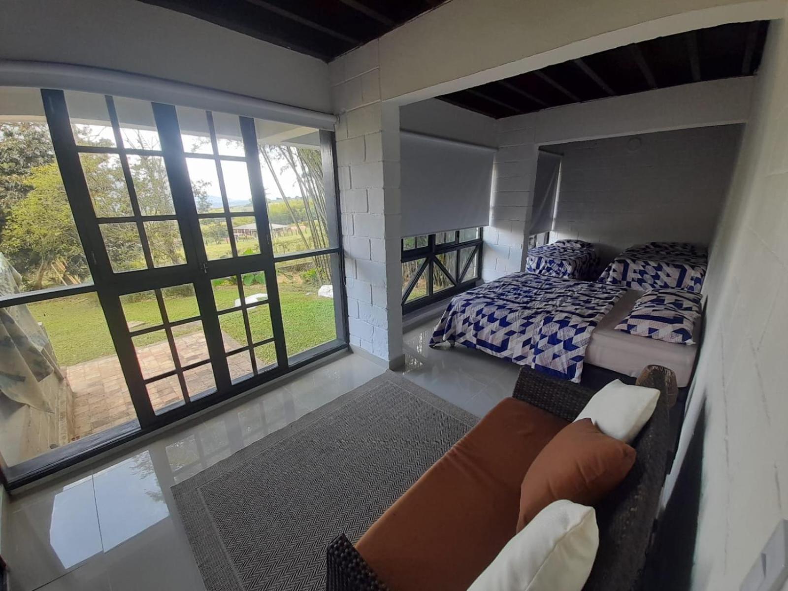 Hotel Maca Lago Calima Buitenkant foto