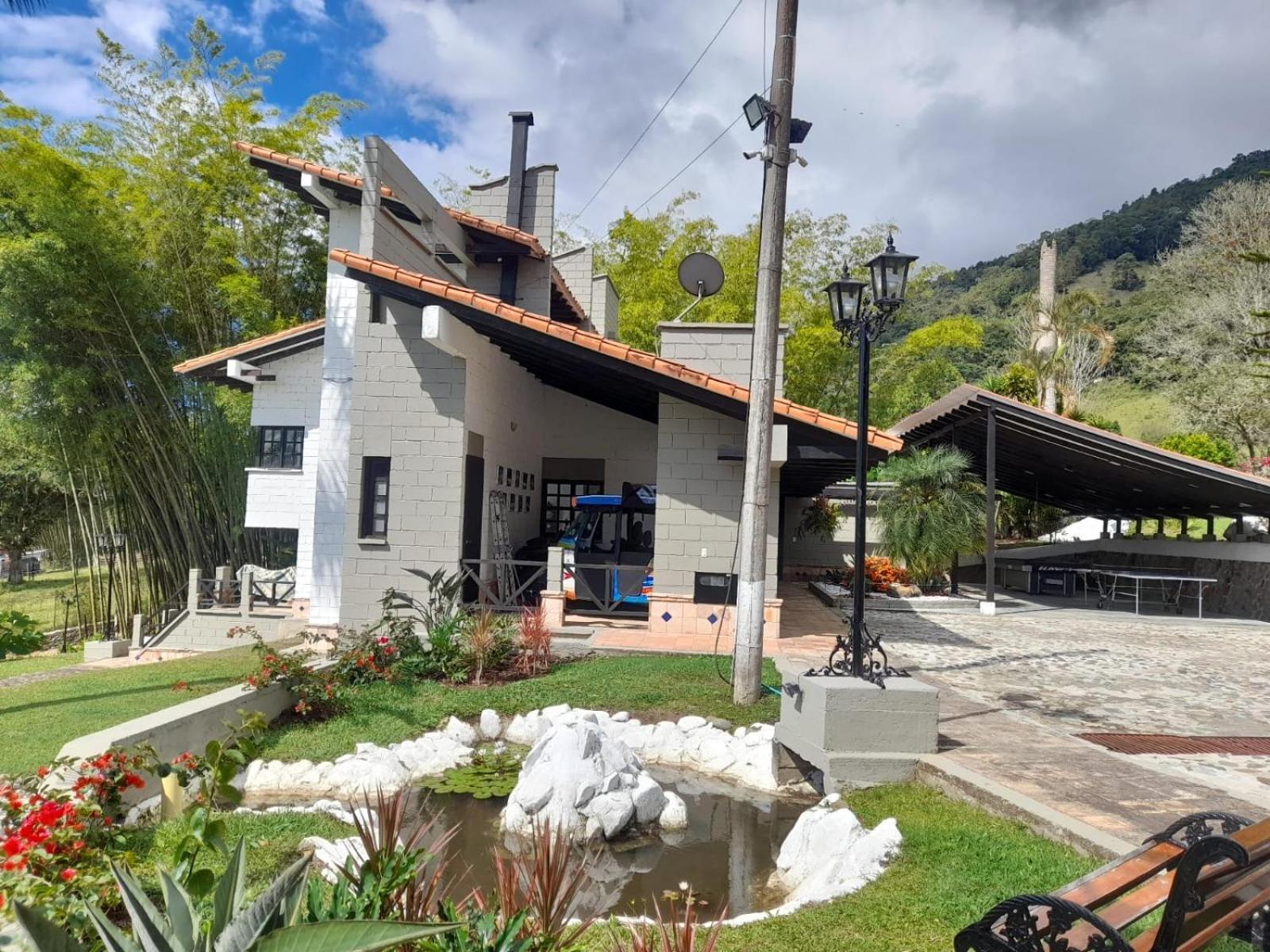 Hotel Maca Lago Calima Buitenkant foto