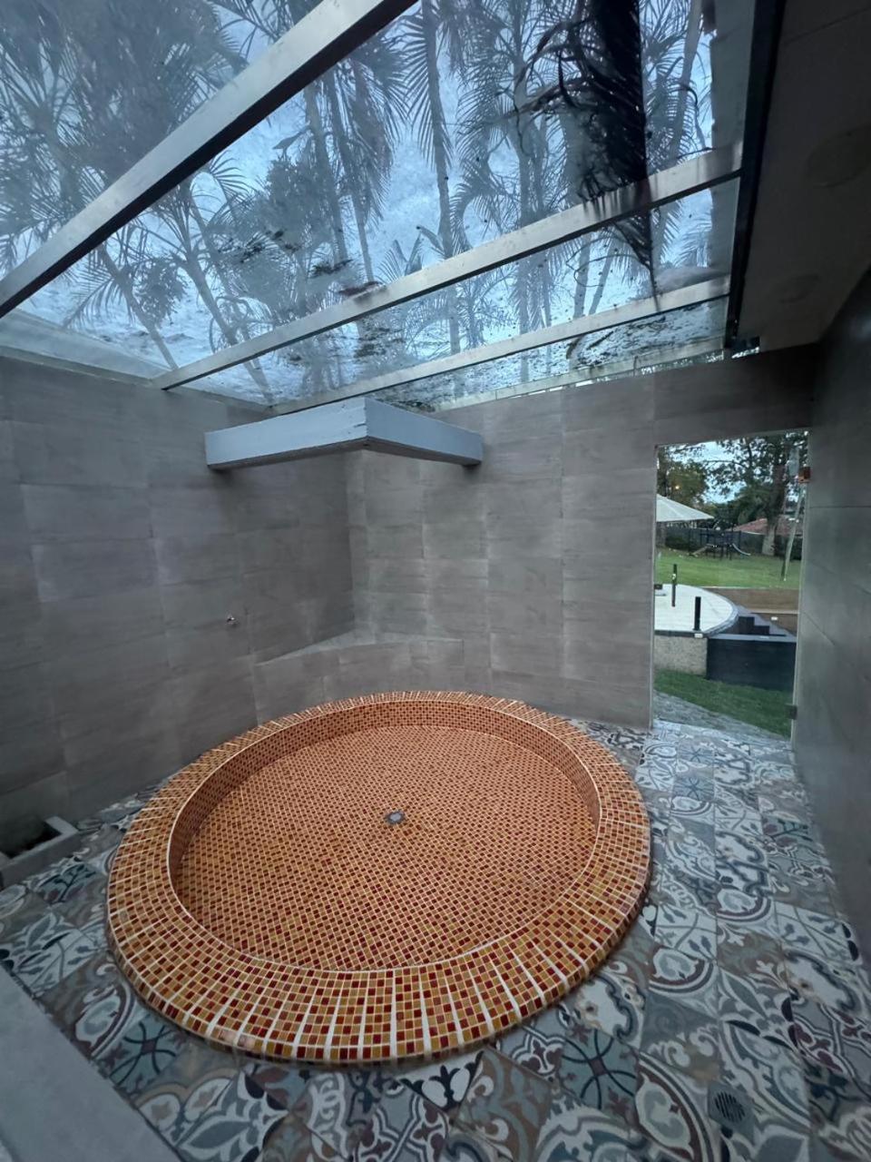 Hotel Maca Lago Calima Buitenkant foto